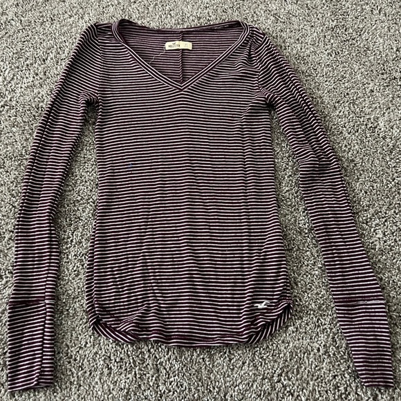 Hollister Tops - Hollister XS maroon and white striped v-neck long sleeve top